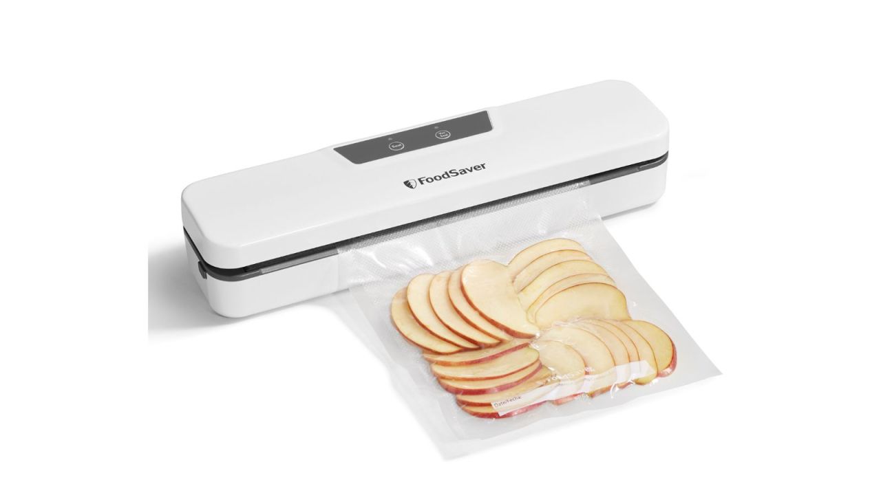 3 - Everyday Vacuum Sealer with Precut Bags.jpg