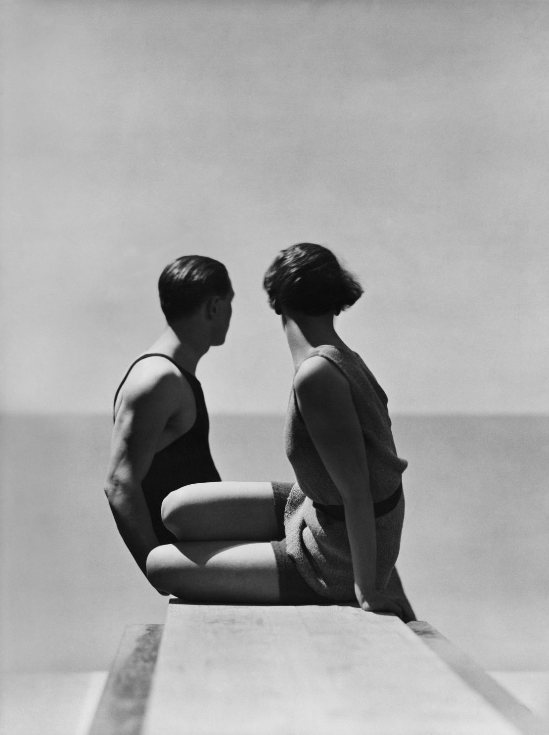 Hoyningen-Huene's famous shot "Divers" from 1930 was actually taken on a roof in Paris rather than on a beach in the Côte D'Azur.