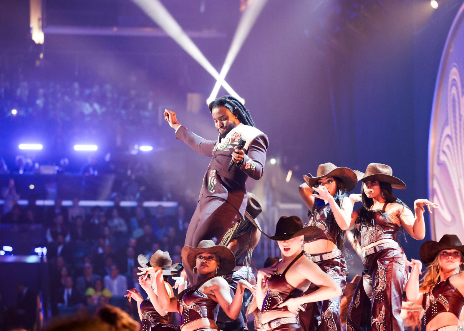 Shaboozey performs “A Bar Song (Tipsy)” during a segment that included <a href="https://www.cnn.com/entertainment/live-news/the-grammys-award-show-02-2-25#cm6of2f4d001c3b6m3hz7rjfc">songs from most of the nominees for best new artist</a>.