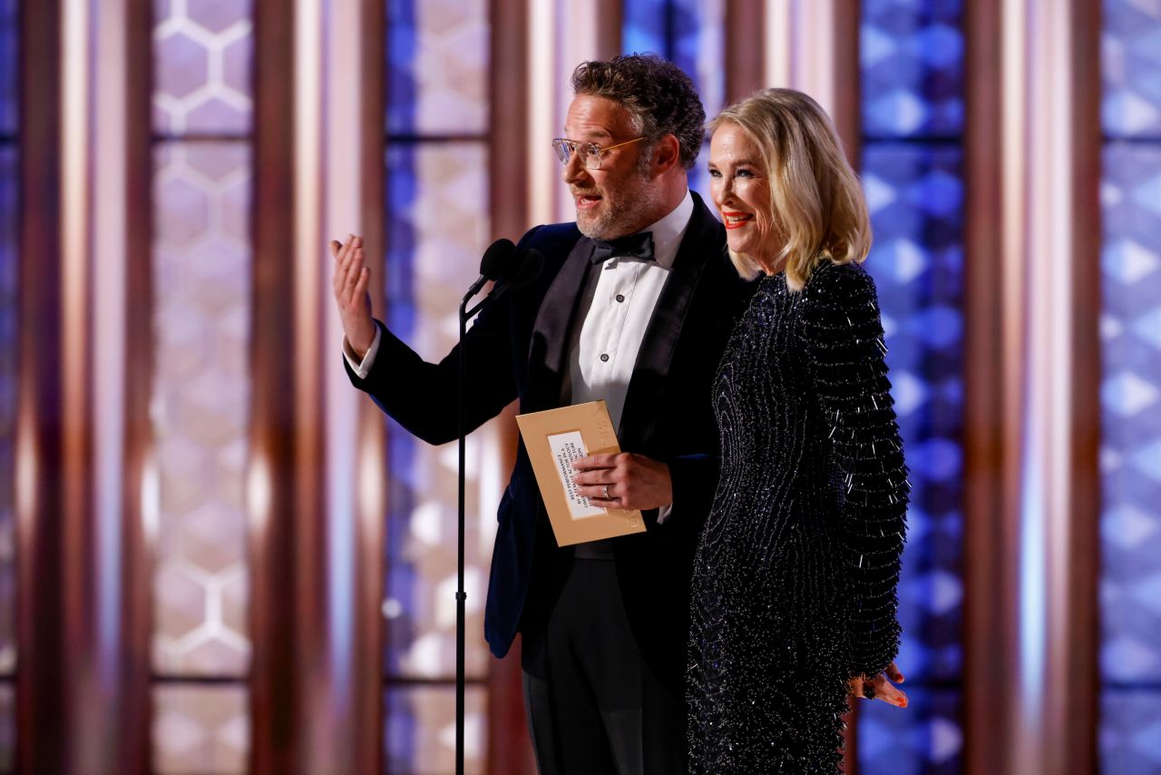 Seth Rogen and Catherine O'Hara present an award at the Golden Globes.