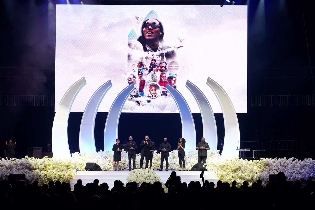 Byron Cage performs during Takeoff's Celebration of Life on November 11, in Atlanta, Georgia.