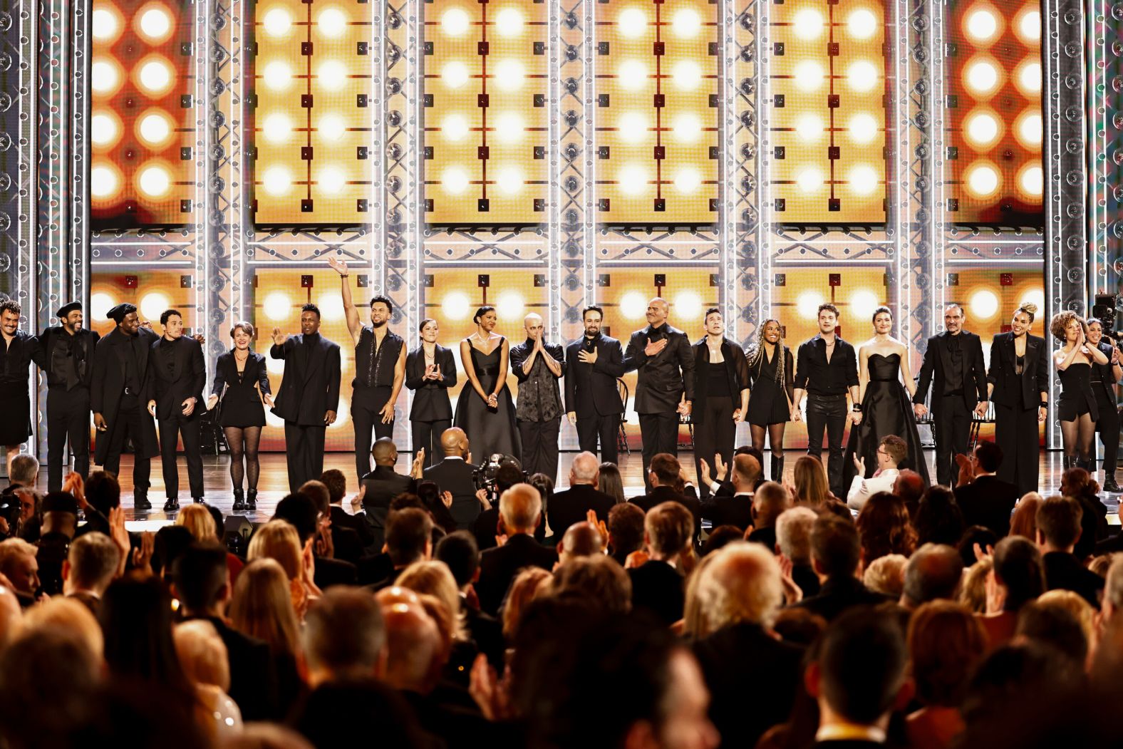 The original Broadway cast of “Hamilton” reunite at the <a href="index.php?page=&url=https%3A%2F%2Fwww.cnn.com%2F2025%2F06%2F08%2Fentertainment%2Fgallery%2Fbest-photos-tony-awards-2025">2025 Tony Awards</a> to mark the musical's 10-year anniversary.