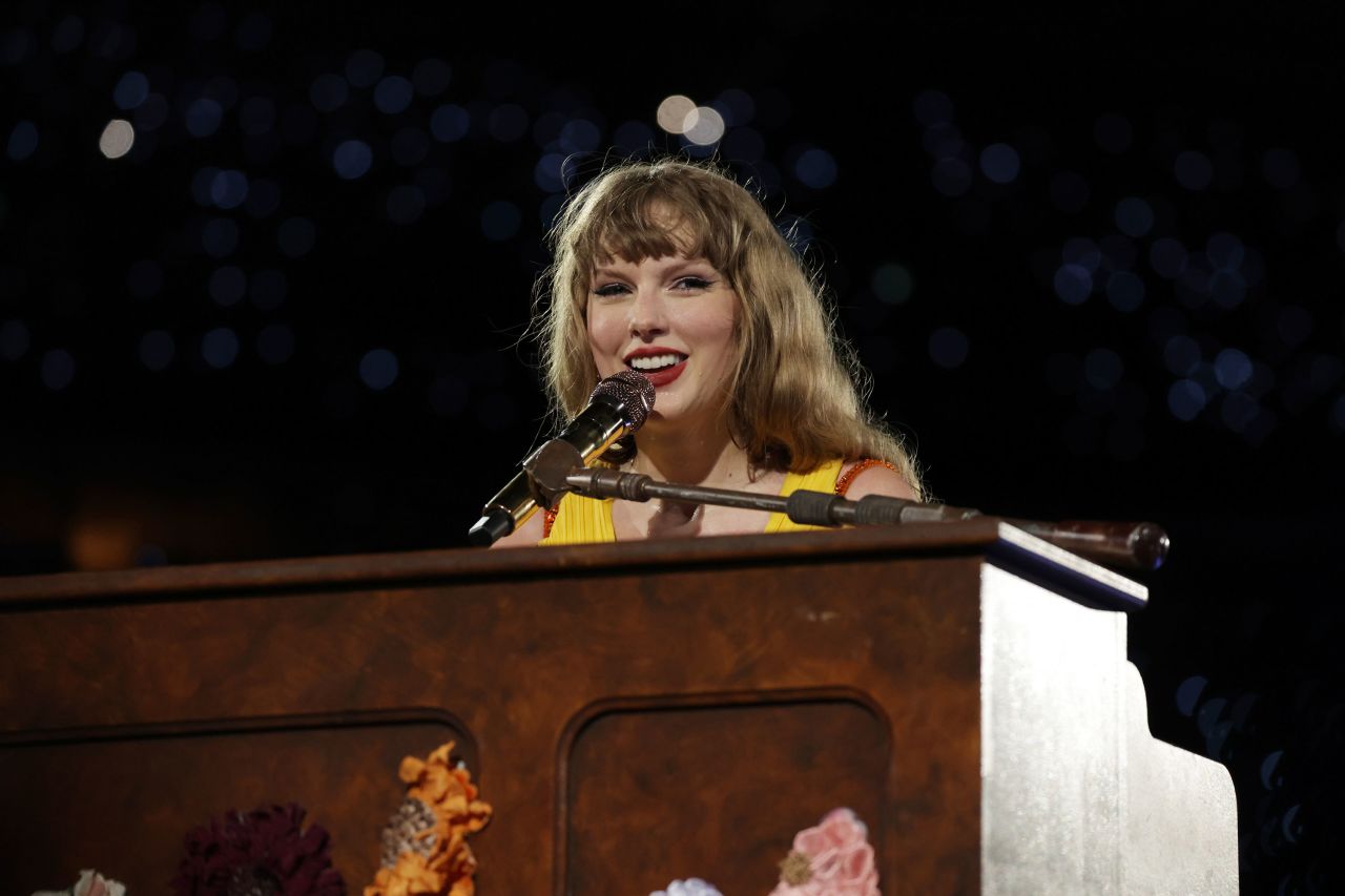 Taylor Swift performs onstage in Singapore on Saturday.