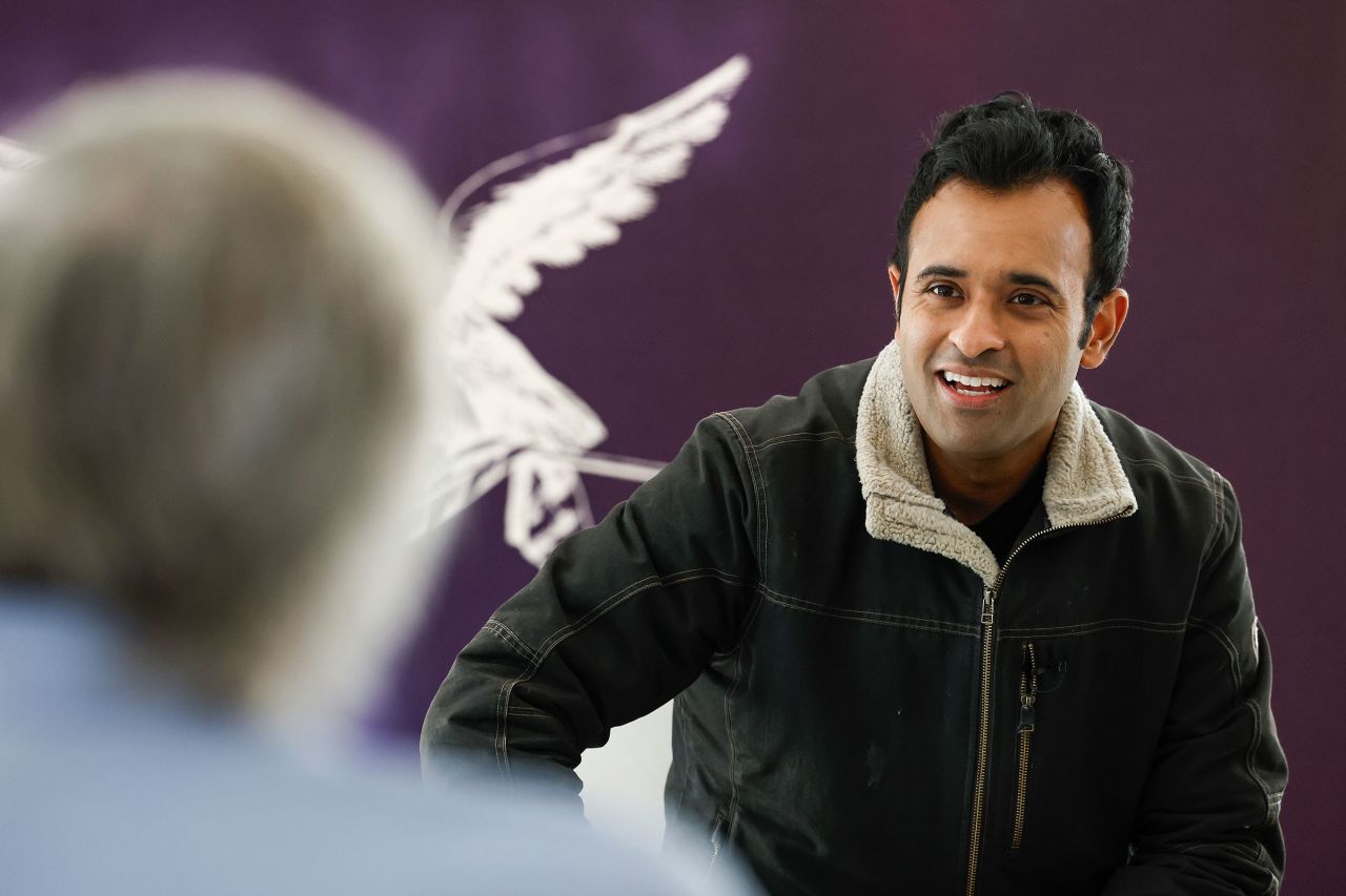 Republican presidential candidate businessman Vivek Ramaswamy speaks to voters during a campaign stop at the SkyView Vineyard & Event Venue on January 10 in Indianola, Iowa. 