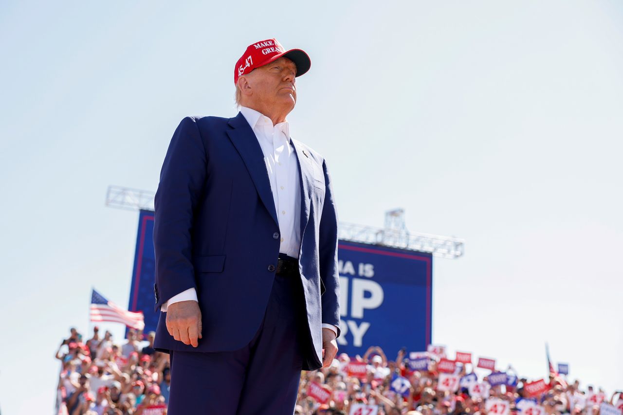 Former President Donald Trump arrives for a campaign rally on September 21, in Wilmington, North Carolina.?