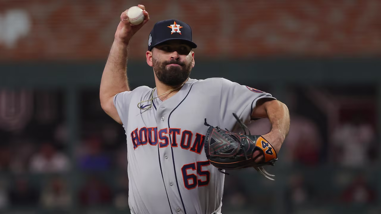 Jose Urquidy of the Astros delivers a pitch during the fourth inning.