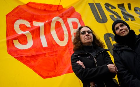 US actress Jane Fonda (right) at an anti-war protest in Washington on January 4, 2020.