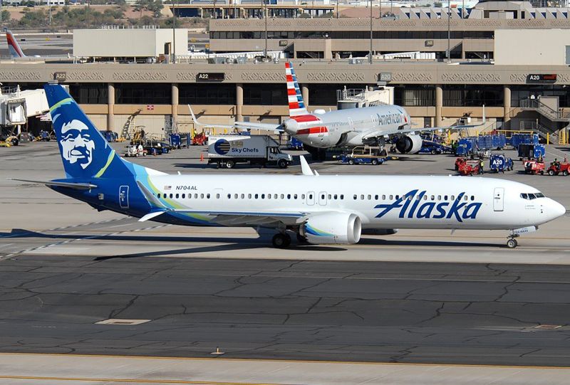 Live Updates: Alaska Airlines Emergency On Boeing 737 Max 9 Prompts FAA ...