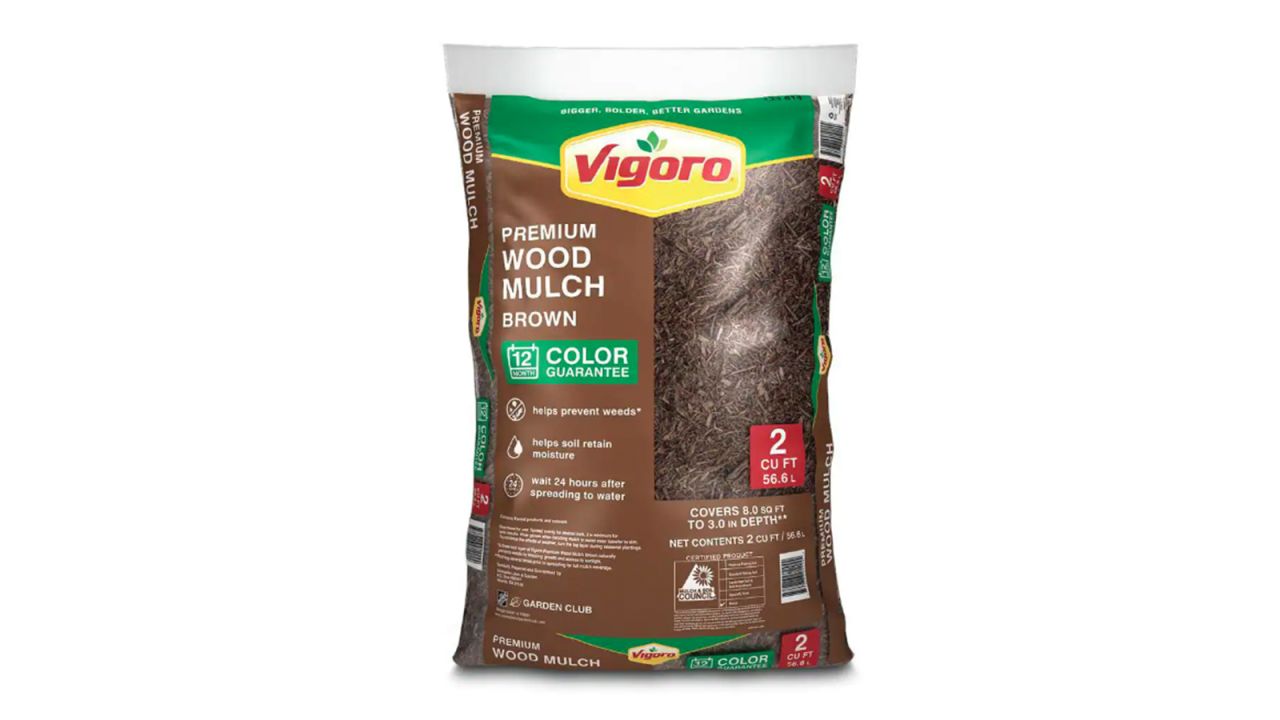 (4) Vigoro Bagged Premium Brown Wood Mulch cnnu.jpg