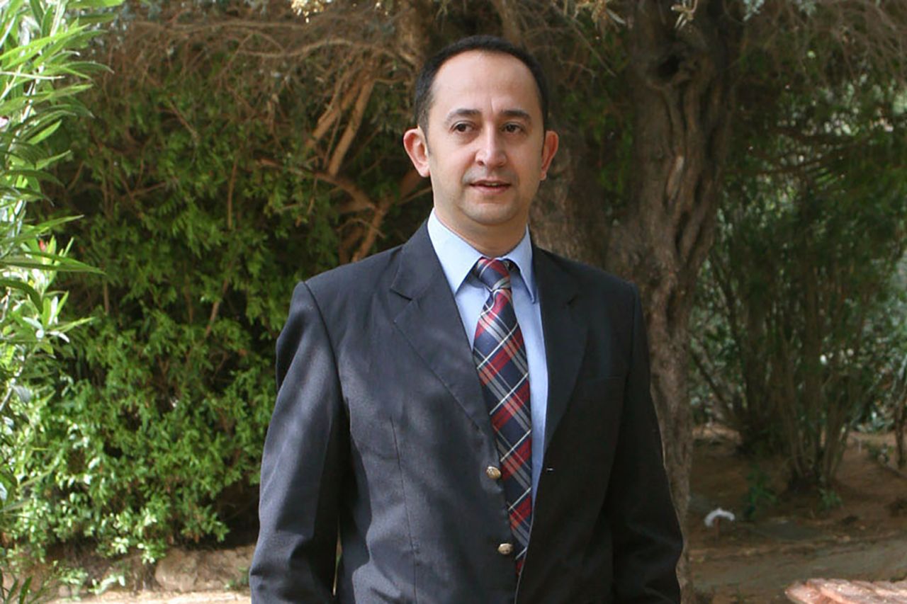 Meir Javedanfar walks near his home in Tel Aviv on April 21, 2006. 