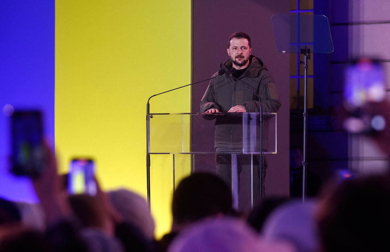 Ukrainian President Volodymyr Zelensky speaks to a crowd?in Warsaw, Poland, on April 5. 