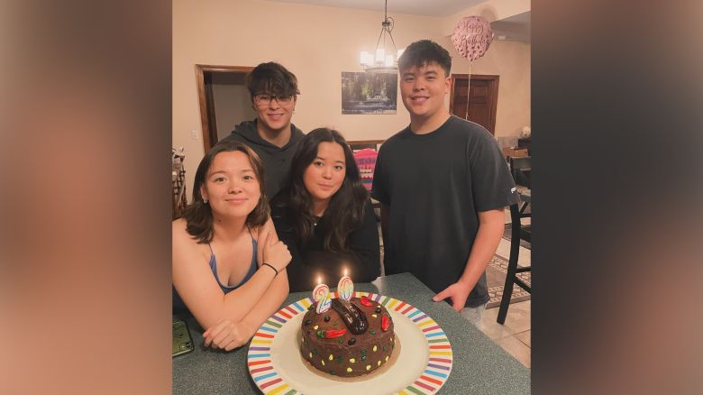 Kate Gosselin shared a photo of four of her sextuplets, Alexis, Aaden, Leah and Joel, for their 20th birthday.