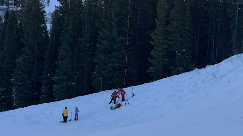 Colorado Ski Lift Crack Strands Over 170 Riders