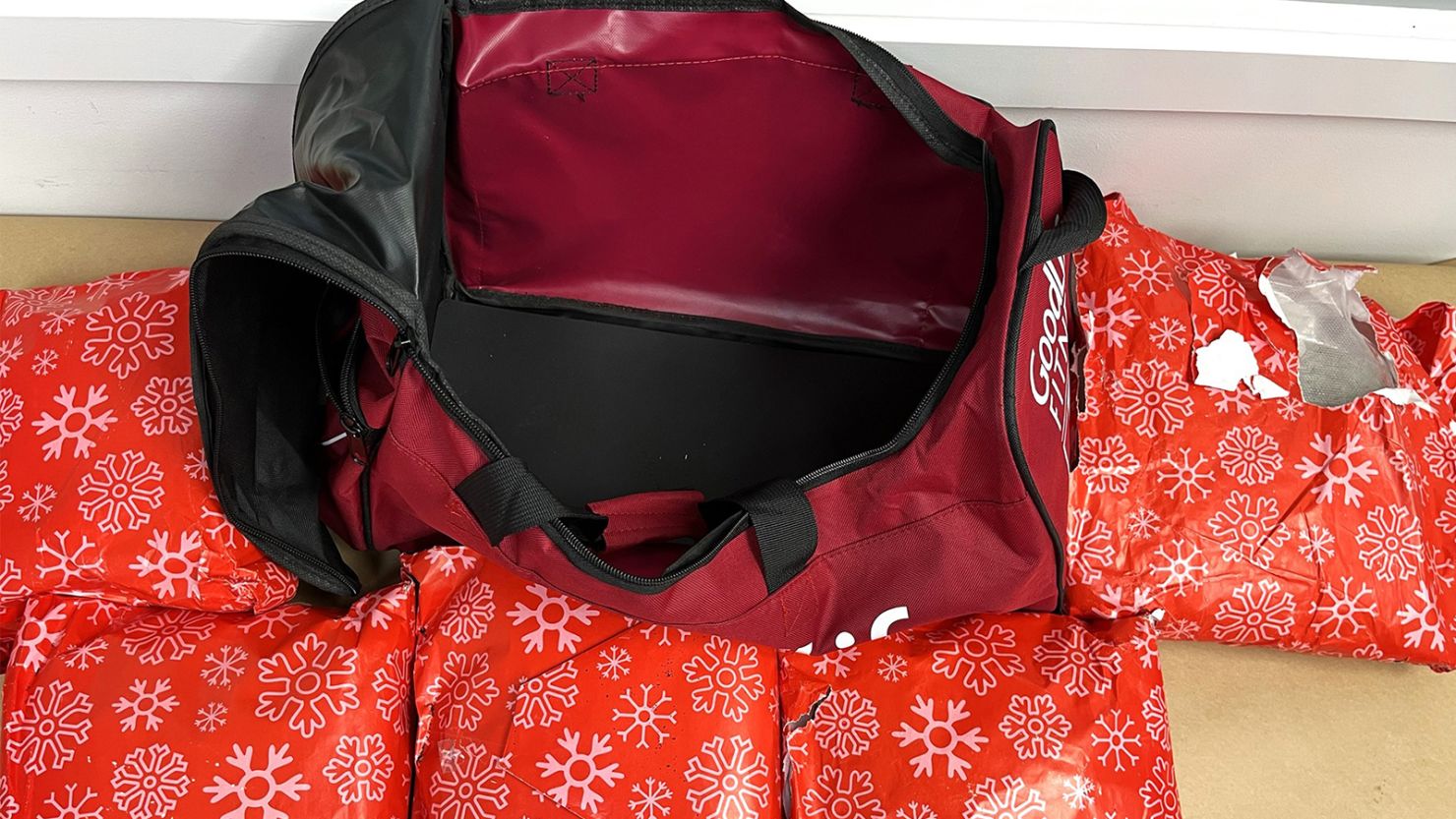 woman-arrested-with-10-kg-of-meth-wrapped-as-christmas-presents-at-new-zealand-airport