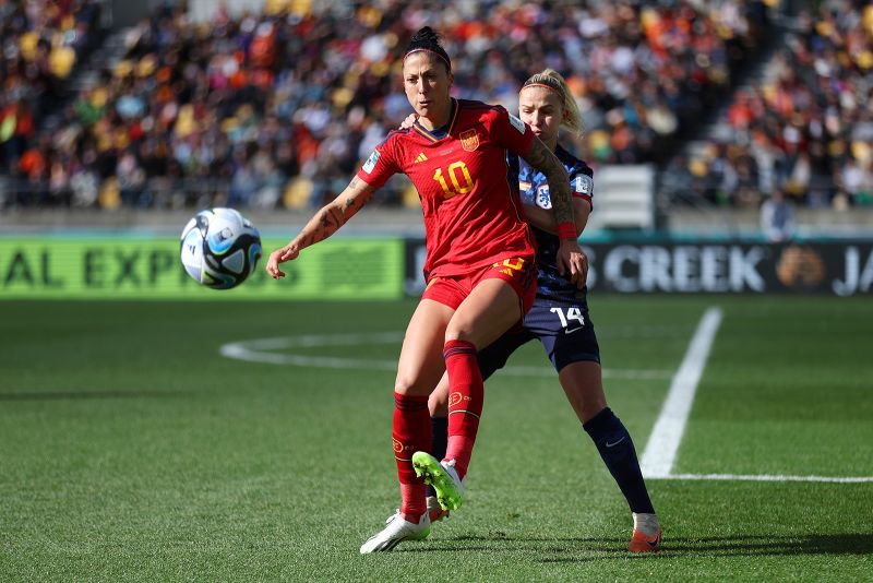 Ona Batlle of MU Women poses after signing for the club on July 14, News  Photo - Getty Images