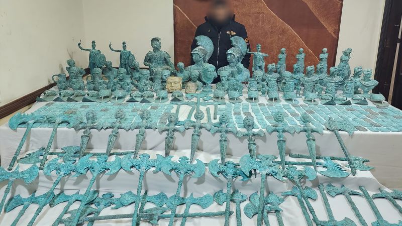 Two arrested in Egypt after attempting to steal hundreds of ancient artifacts from the bottom of the sea