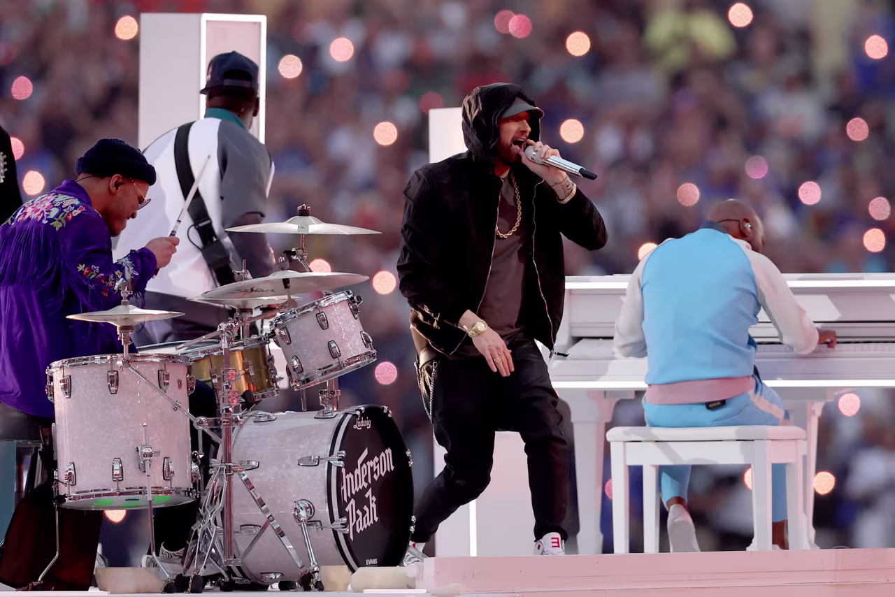 Eminem performs with Anderson Paak on drums.