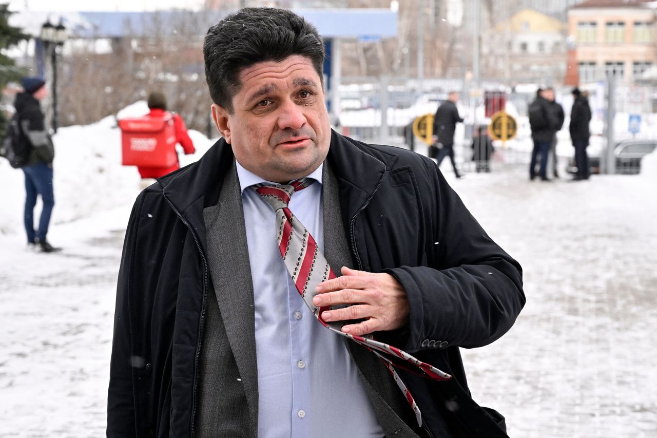 Lawyer Vadim Prokhorov arrives to Moscow city court prior to a hearing in the trial of Russian opposition activist Vladimir Kara-Murza on March 13.