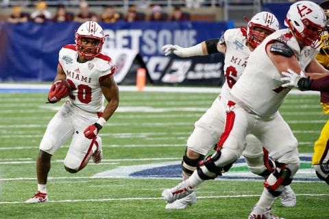 Miami RedHawks running back Tyre Shelton runs with the ball during the Mid-American Conference championship game between the Miami RedHawks and the Central Michigan Chippewas on December 7, 2019 in Detroit, Michigan. 