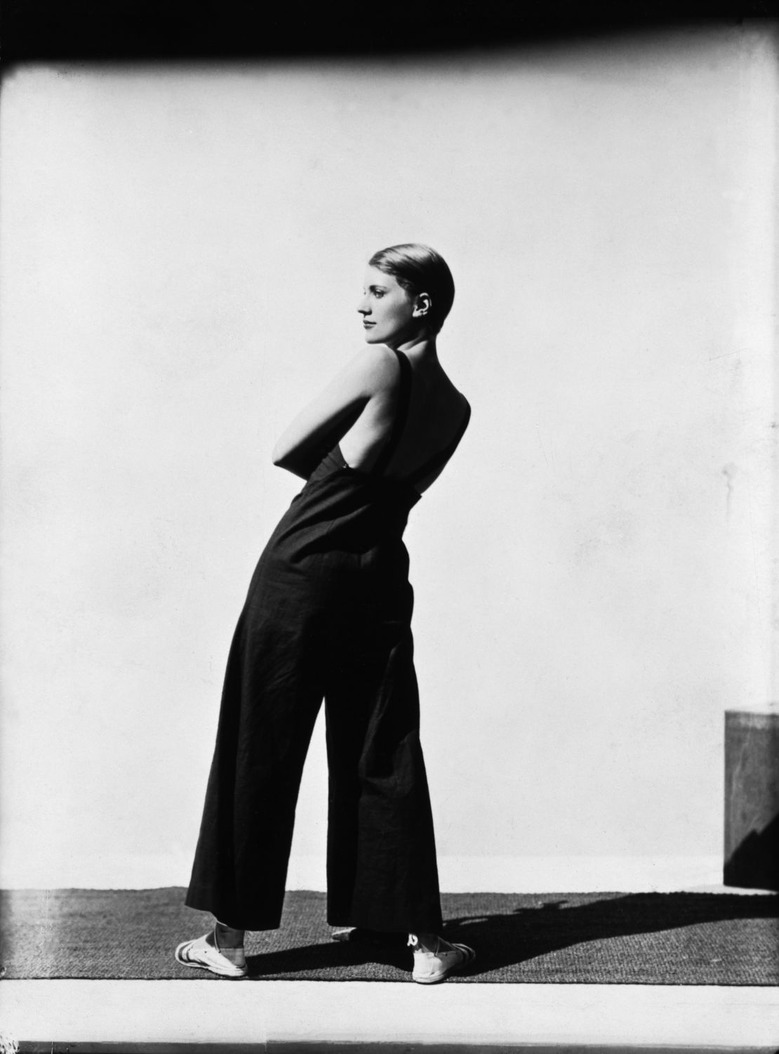 This image of Lee Miller from 1930 wouldn't look out of place in a fashion magazine today.