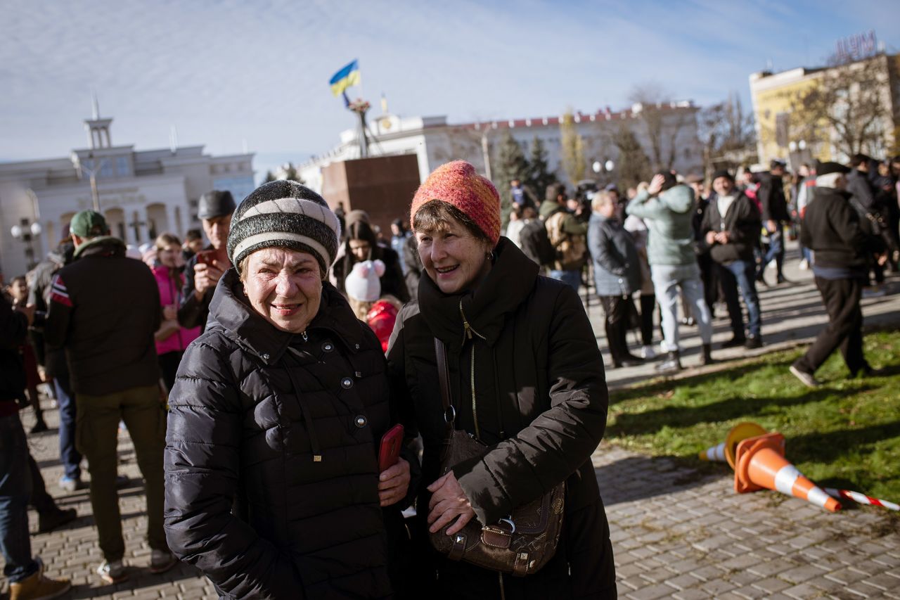 Ukrainians gather at Independence Square in Kherson as Ukrainian President Volodymyr Zelensky visits the city after the withdrawal of the Russian army, November 14.