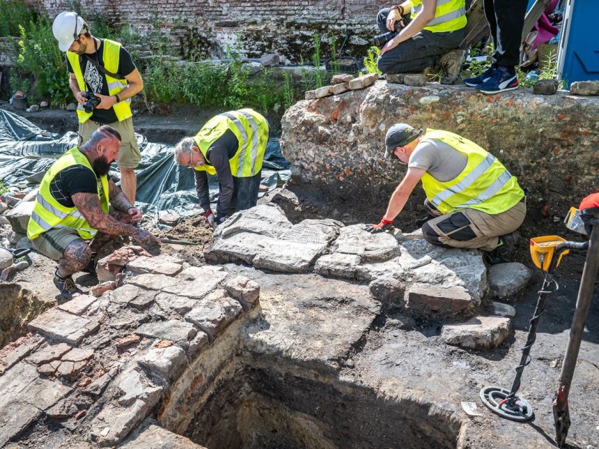 The site was part of an early medieval stronghold.