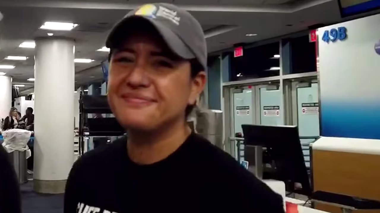  Zomi Frankcom seen in a video shared by World Central Kitchen.