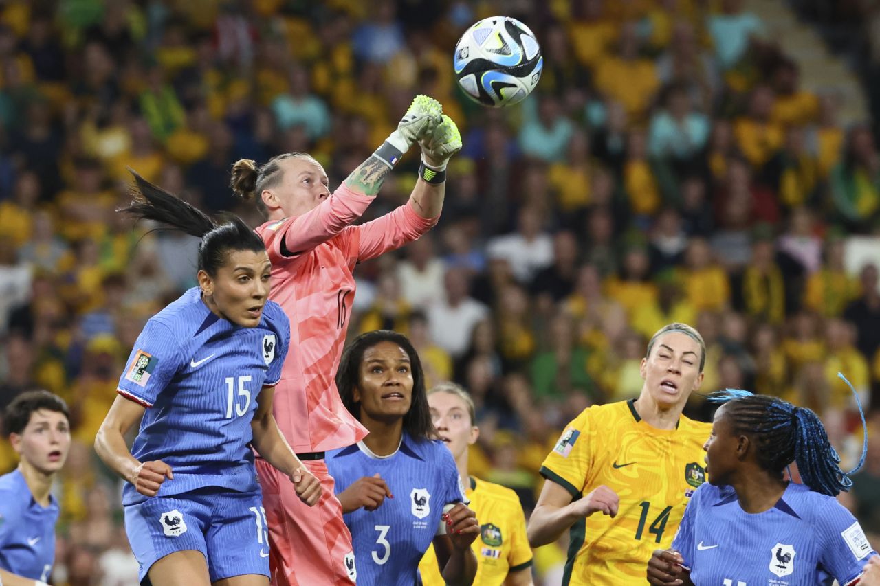 April 7, 2023, Rome, France: Manuela Vanegas of Colombia, Viviane Asseyi of  France (left) during the Women's Friendly football match between France  and Colombia on April 7, 2023 at Stade Gabriel-Montpied in