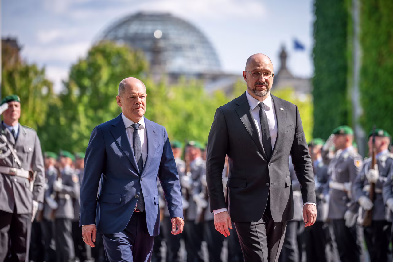 German Chancellor Olaf Scholz greets Denys Schmyhal, Prime Minister of Ukraine, for a reception with military honors at the Chancellery, Berlin, Germany, on September 4. 