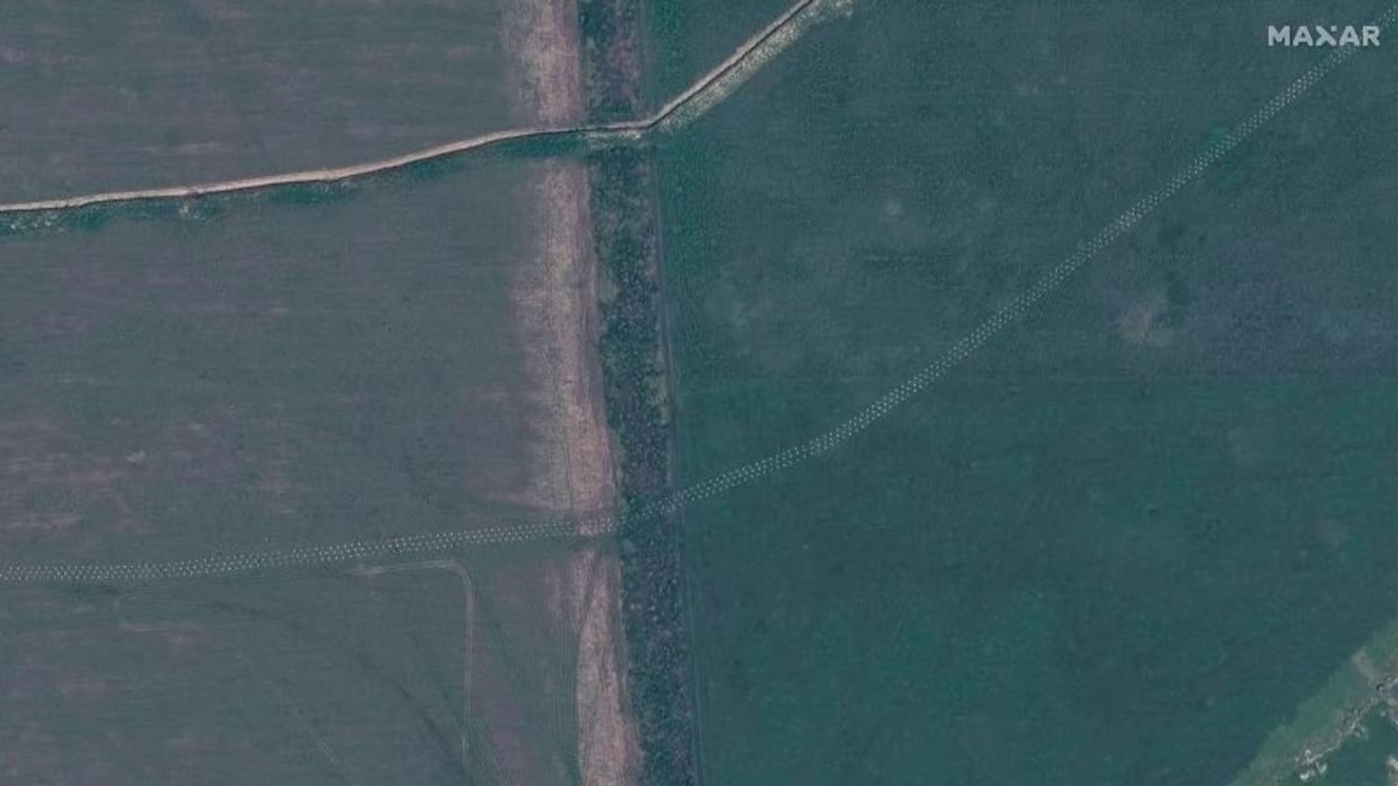 Satellite imagery from Maxar shows Russian trenches, dragon's teeth and fortifications 6km/10miles northeast of Tokmak in Ukraine's Zaporizhzhia Oblast. 