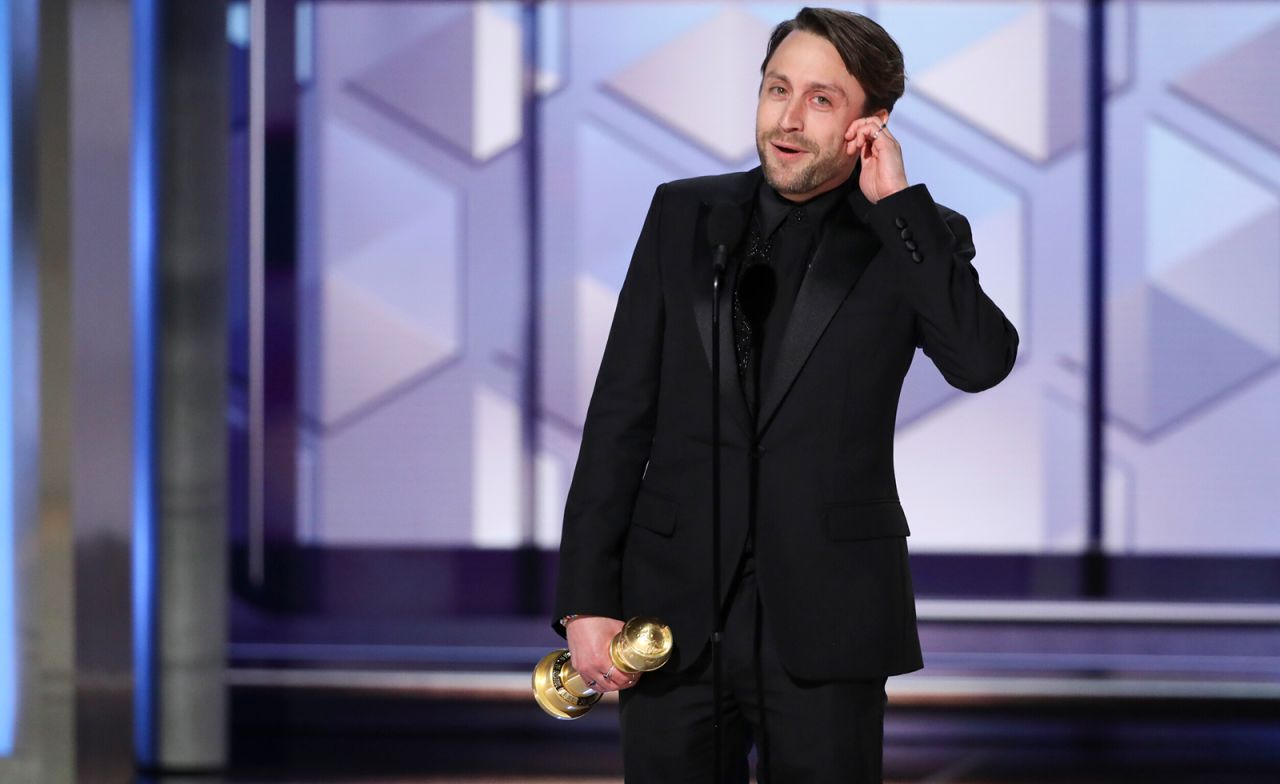 Kieran Culkin accepts his Golden Globe award. 