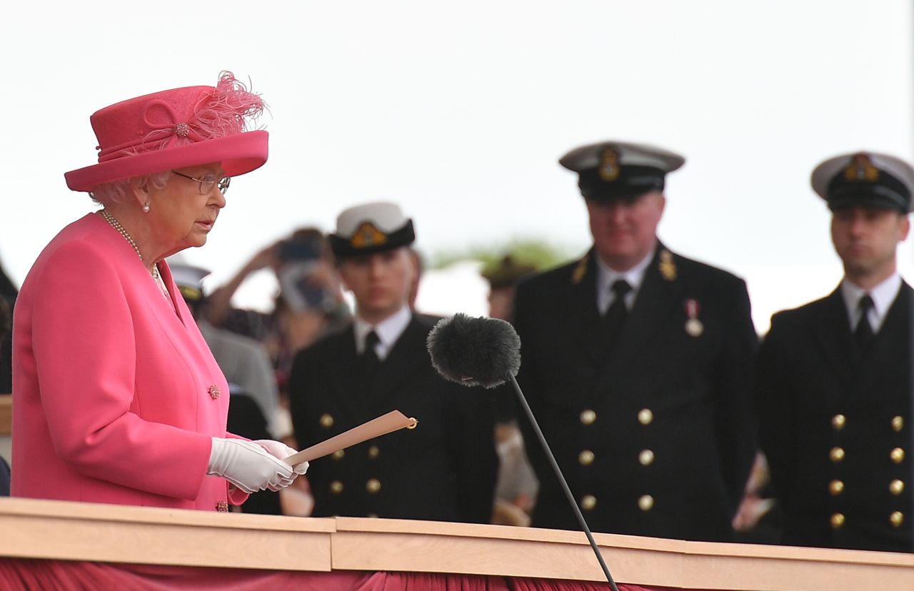 The Queen delivers remarks in Portsmouth.