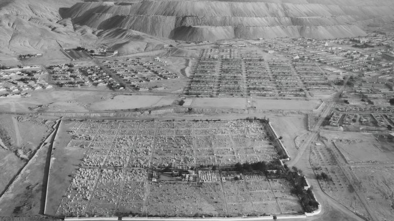 Here, mineral ore extraction can be seen encroaching on an abandoned miners’ town. Poli hopes that the series will help to highlight unsustainable mining practices which are being fuelled by increased global demand for copper, a critical mineral in the transition to renewable energy.