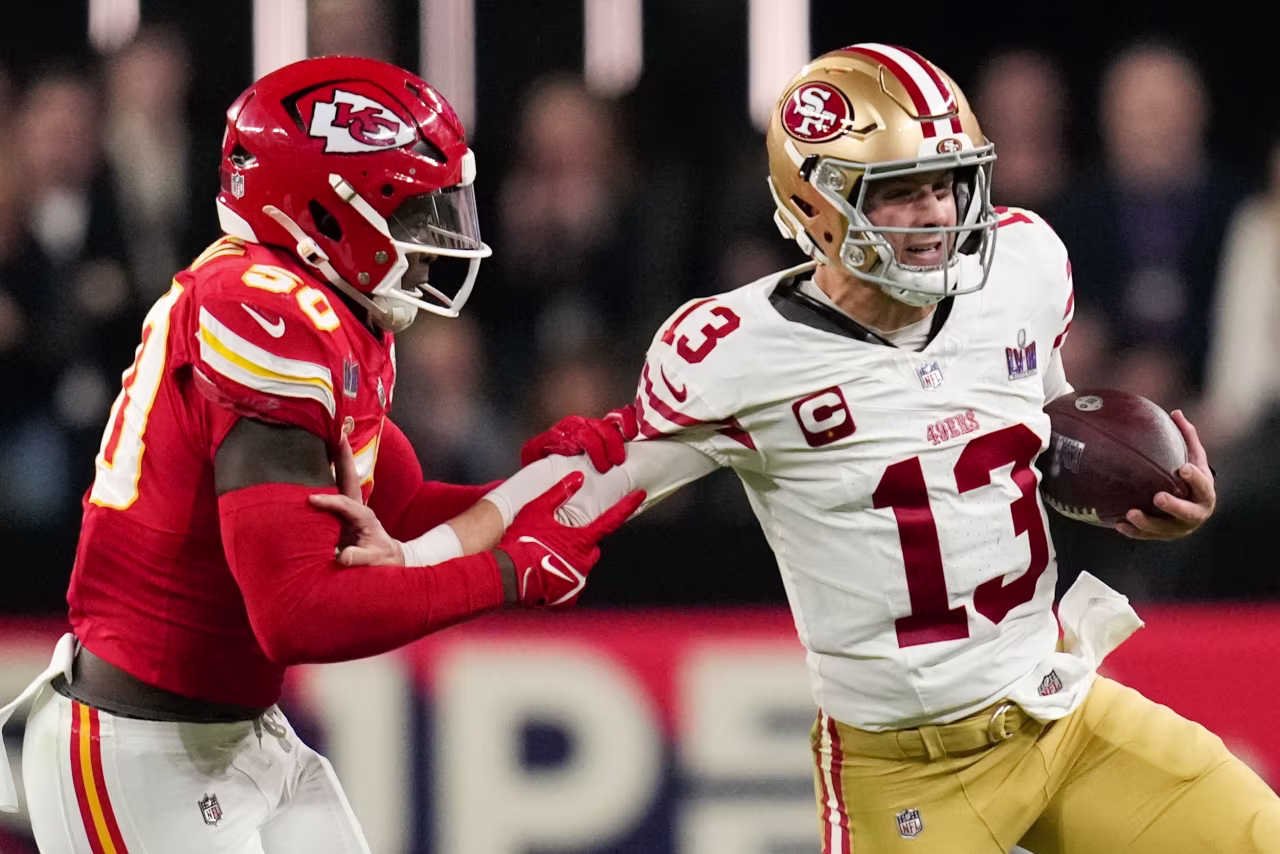 Kansas City Chiefs linebacker Willie Gay stops San Francisco 49ers quarterback Brock Purdy during the second half.