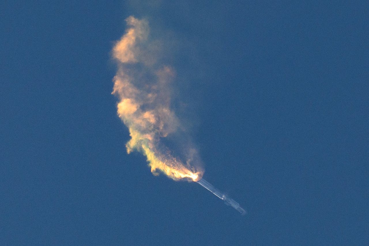 SpaceX's uncrewed Starship explodes on launch attempt | CNN