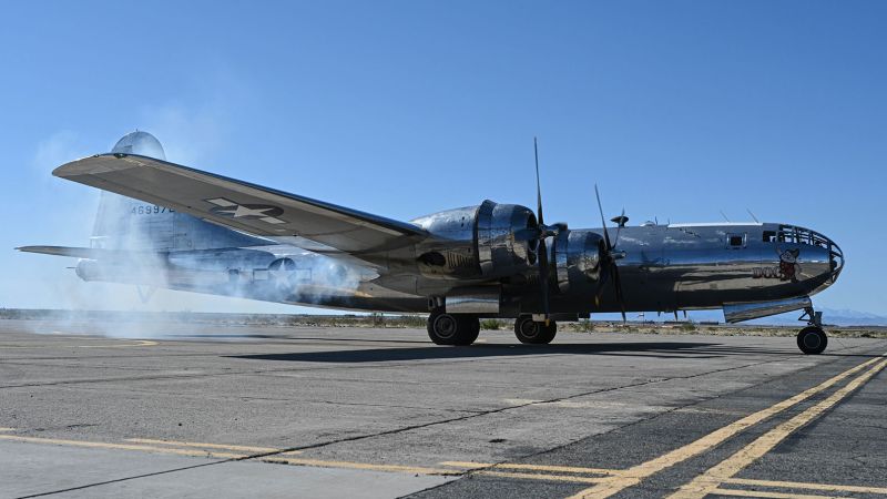 Pilots take off on friendship flight to commemorate 80th anniversary of atomic bombings of Japan - CNN