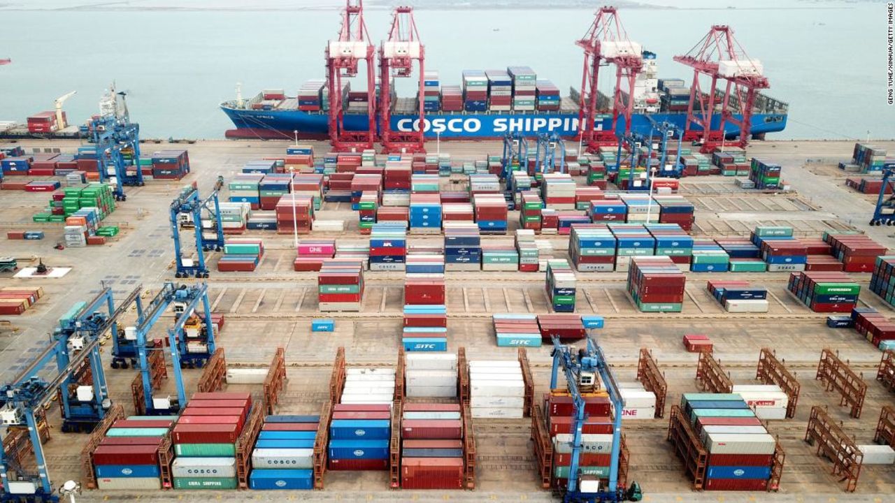 Shipping containers at the Lianyungang Port in Lianyungang City, east China's Jiangsu Province.