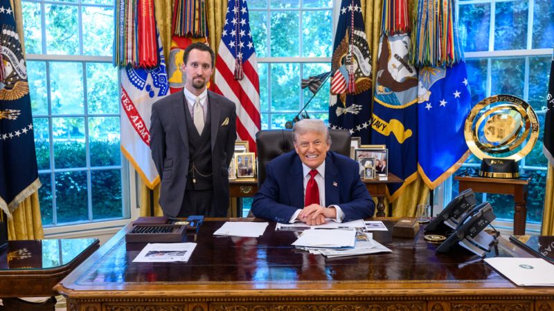 https://media.cnn.com/api/v1/images/stellar/prod/7470bd85fadf05bc.jpg?c=16x9&q=w_800,c_fill
