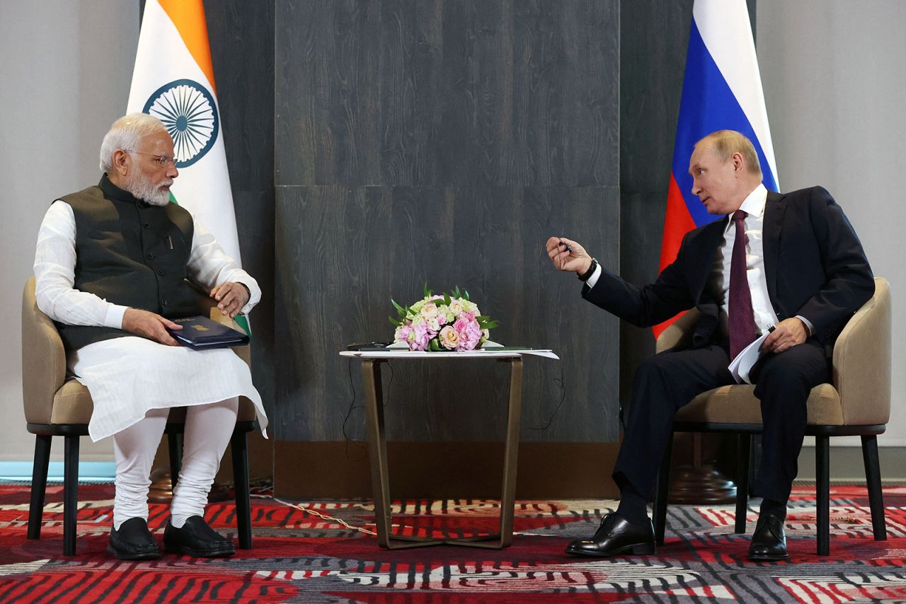 Russian President Vladimir Putin and India's Prime Minister Narendra Modi attend a?meeting on the sidelines of the Shanghai Cooperation Organisation (SCO) leaders' summit in Samarkand on Friday.