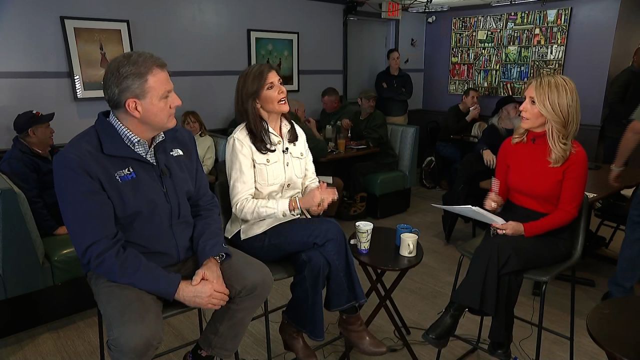 Nikki Haley speaks with CNN's Dana Bash alongside New Hampshire Gov. Chris Sununu on Tuesday.
