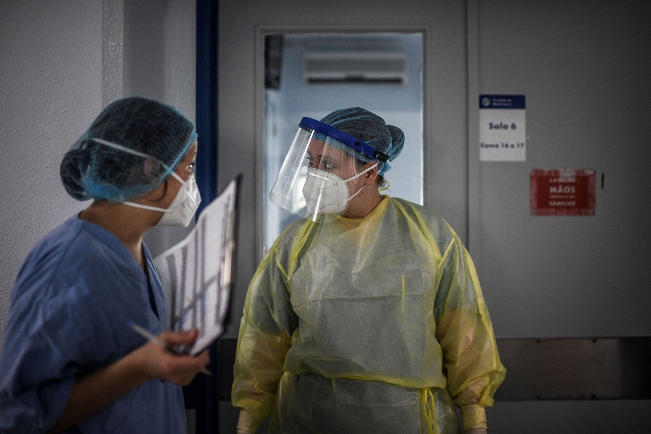 Health workers talk in the Covid-19 ward at Curry Cabral hospital in Lisbon, Portugal, on November 18.