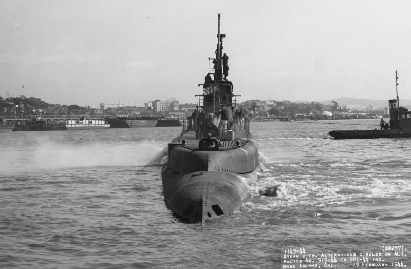 U.S. Navy archive photo of USS Harder.