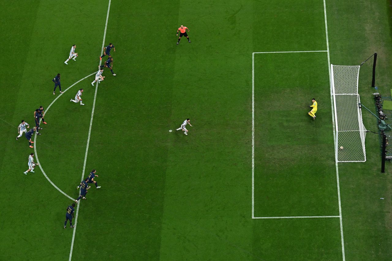 Messi converts his first-half penalty.