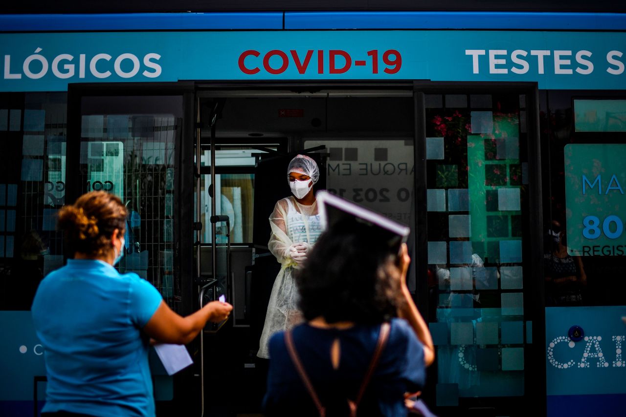 A nurse names people being tested for Covid-19 in Cascais, Portugal, on September 14.