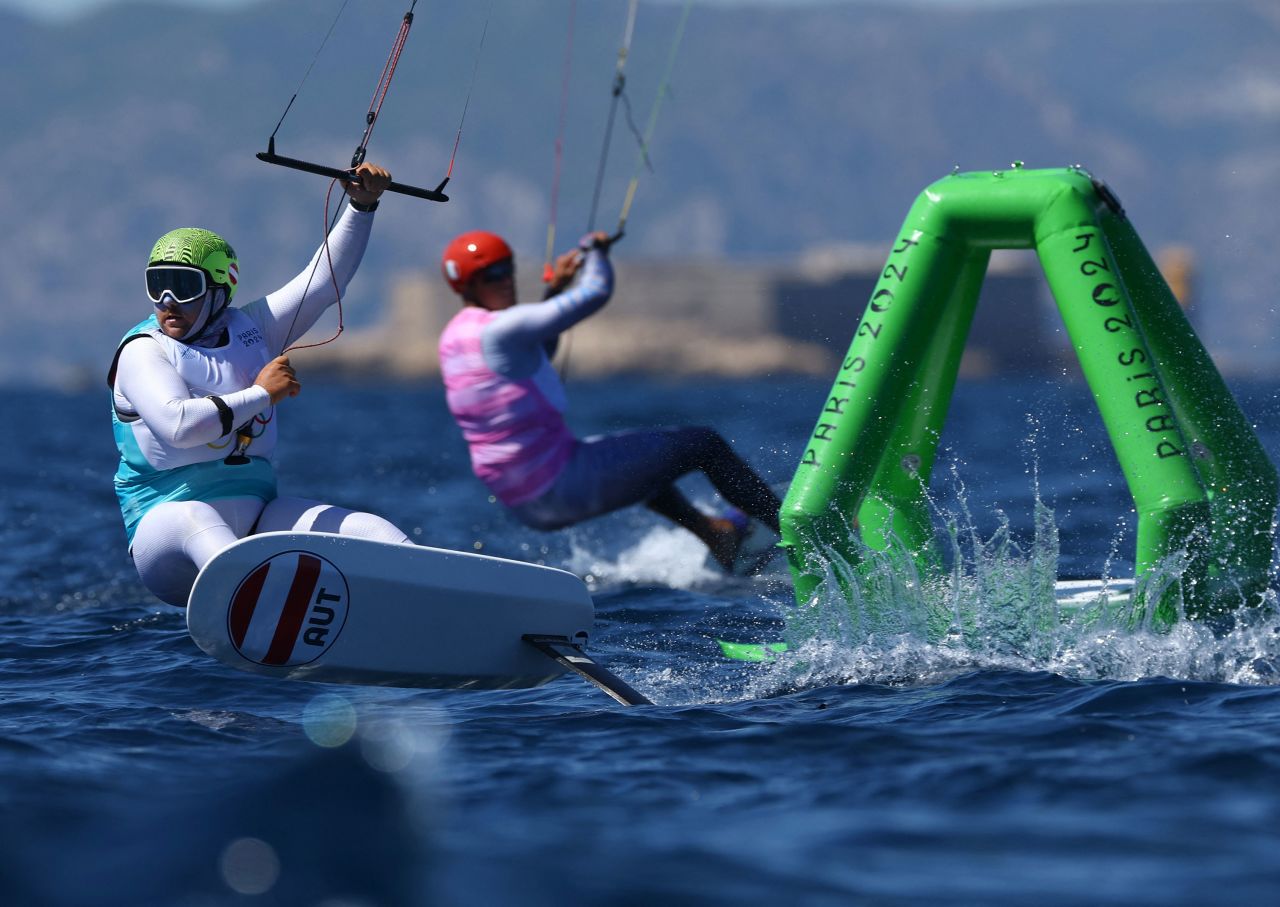 Valentin Bontus of Austria, left, competes in the men's kite final on Friday.