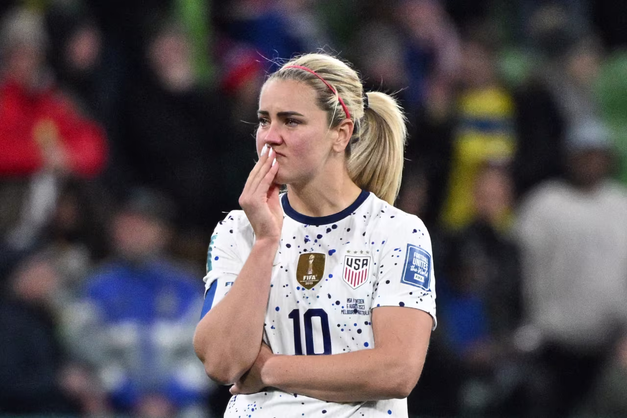 Lindsey Horan reacts after their team was defeated.