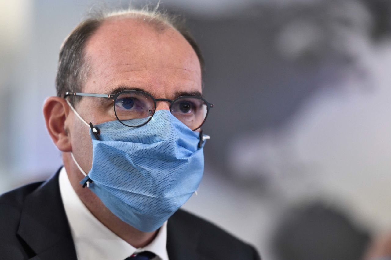 Louis Vuitton to make free masks for frontline health workers - Retail  Gazette