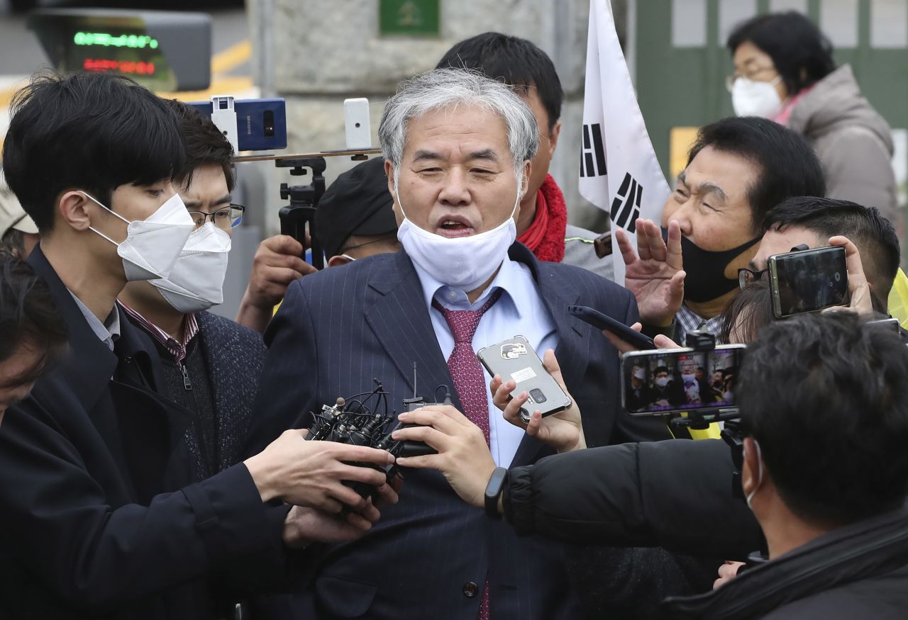 Sarang-jeil Church pastor Jun Kwang-hoon speaks outside a detention center in Uiwang, South Korea, on April 20. 