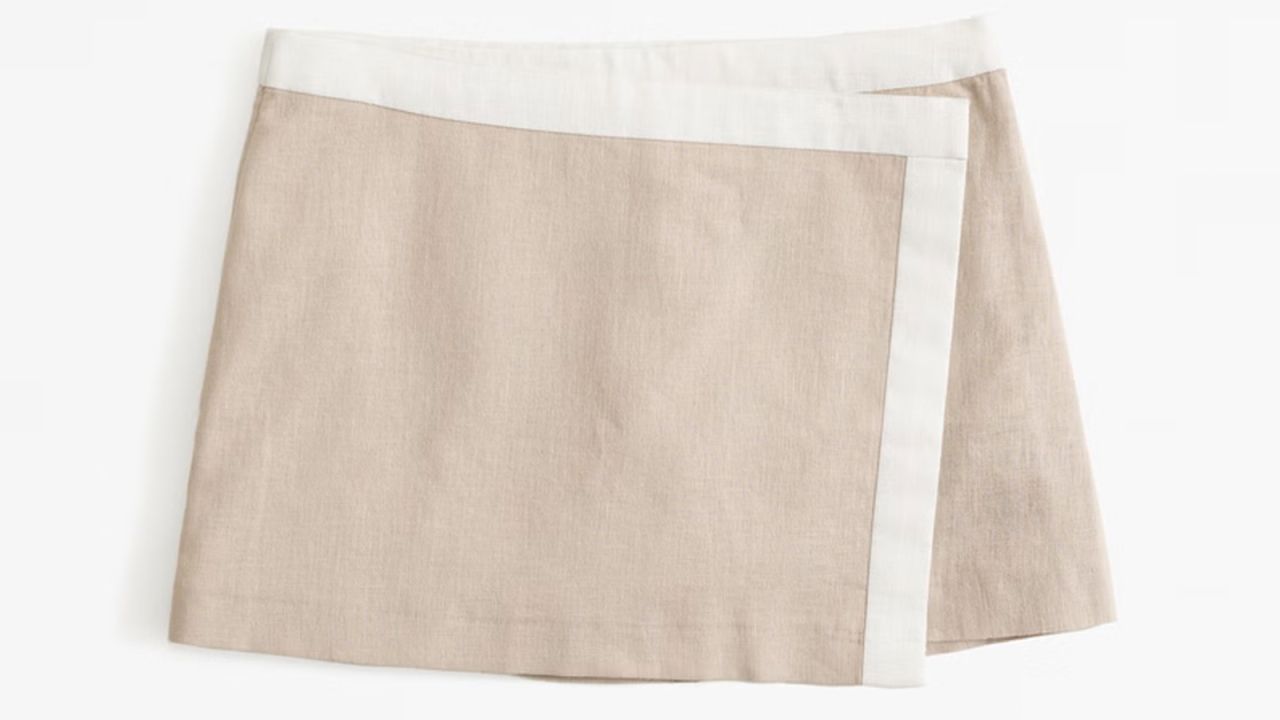 A&F Mid Rise Linen-Blend Tailored Mini Skort .jpg
