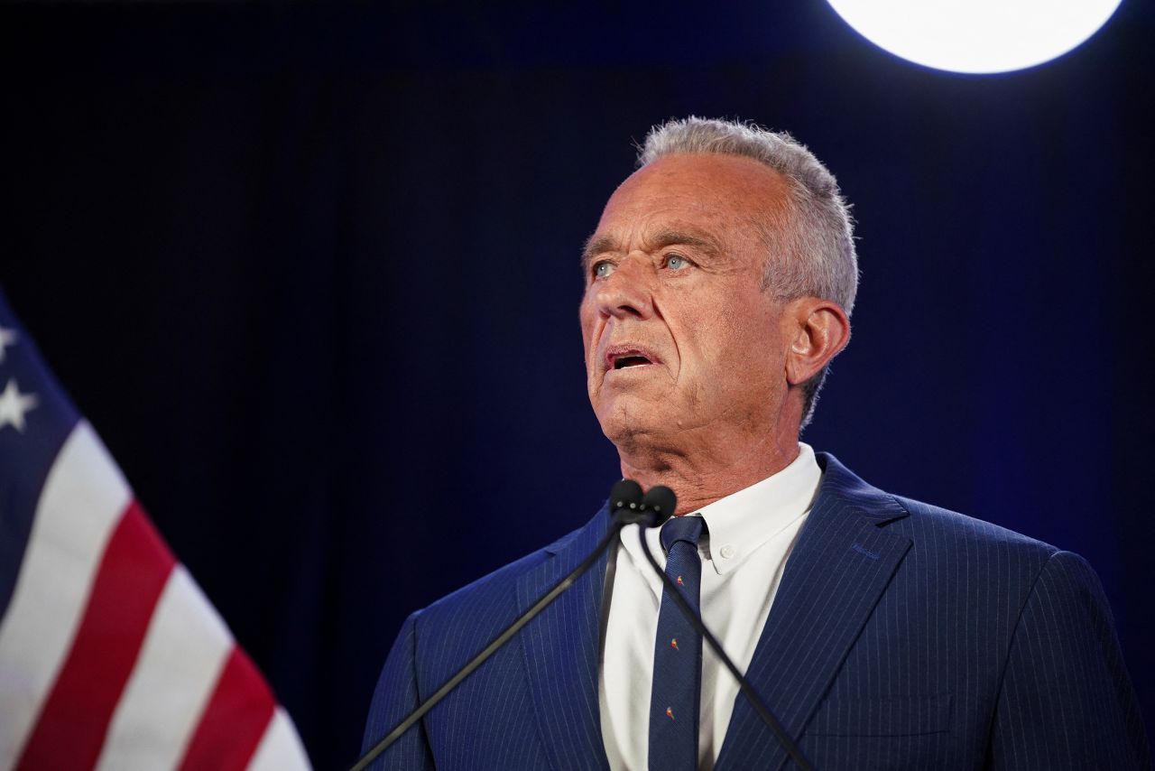 Independent presidential candidate Robert F. Kennedy Jr. makes an announcement on the future of his campaign in Phoenix, Arizona, on August 23.